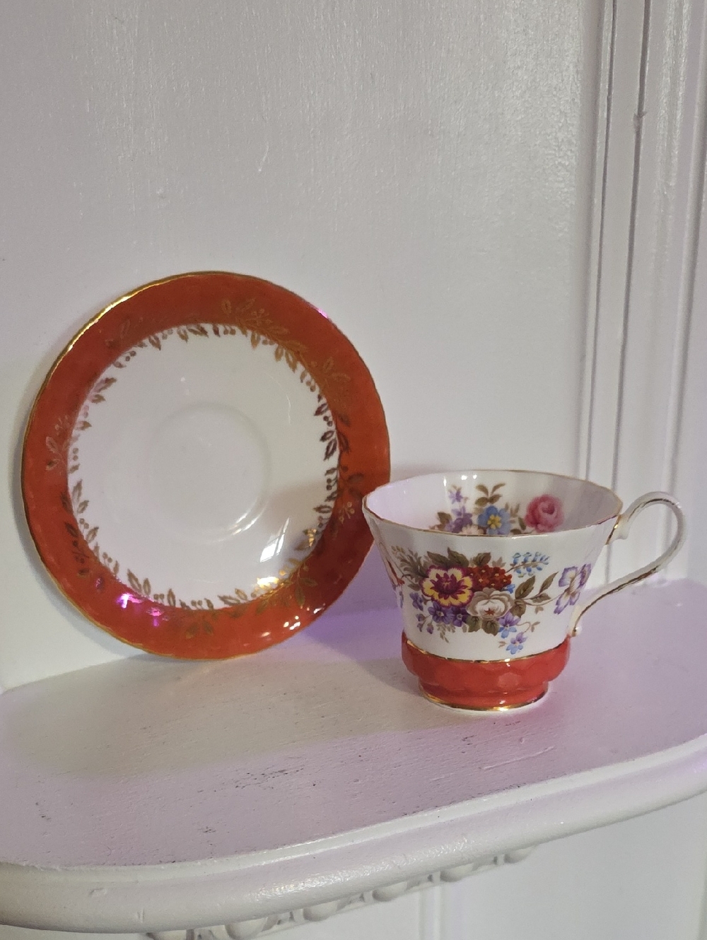 vintage Aynsley bone china tea cup and saucer set featuring a floral bouquet